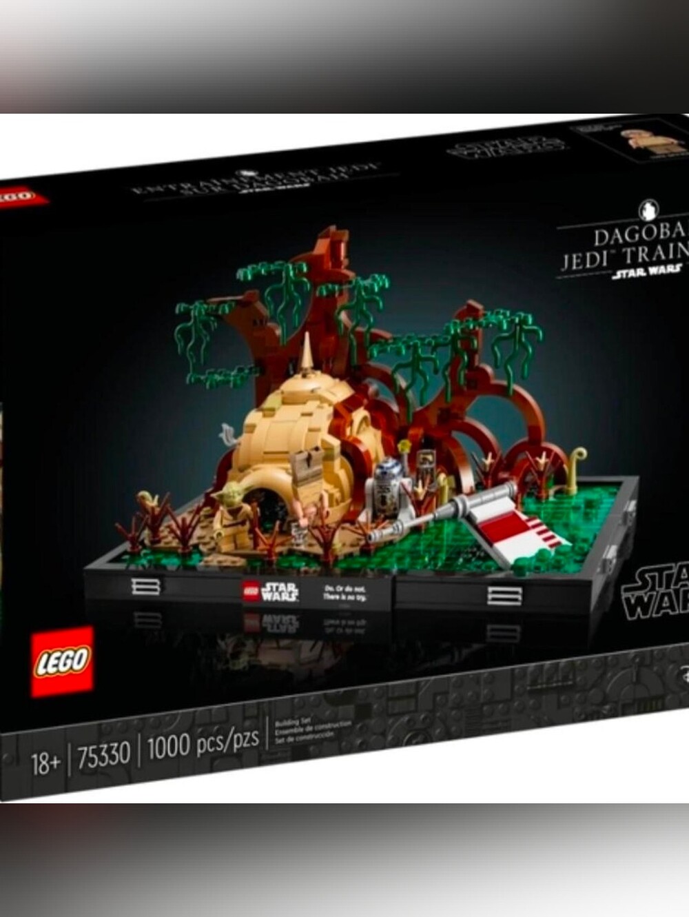LEGO Star Wars: Dagobah Jedi Training Diorama (75330)